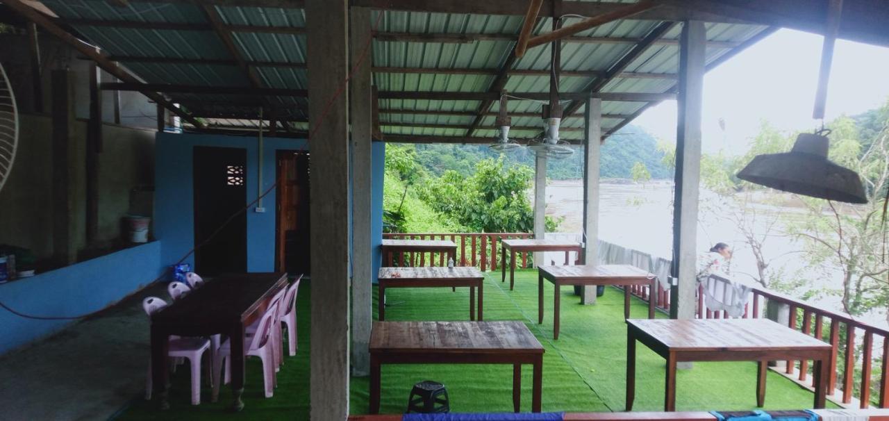 Villa Mekong Guesthouse Muang Pakbèng Buitenkant foto
